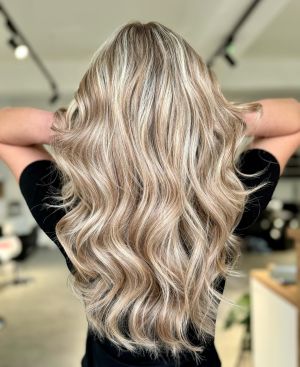 YVE SALON portfolio 6
