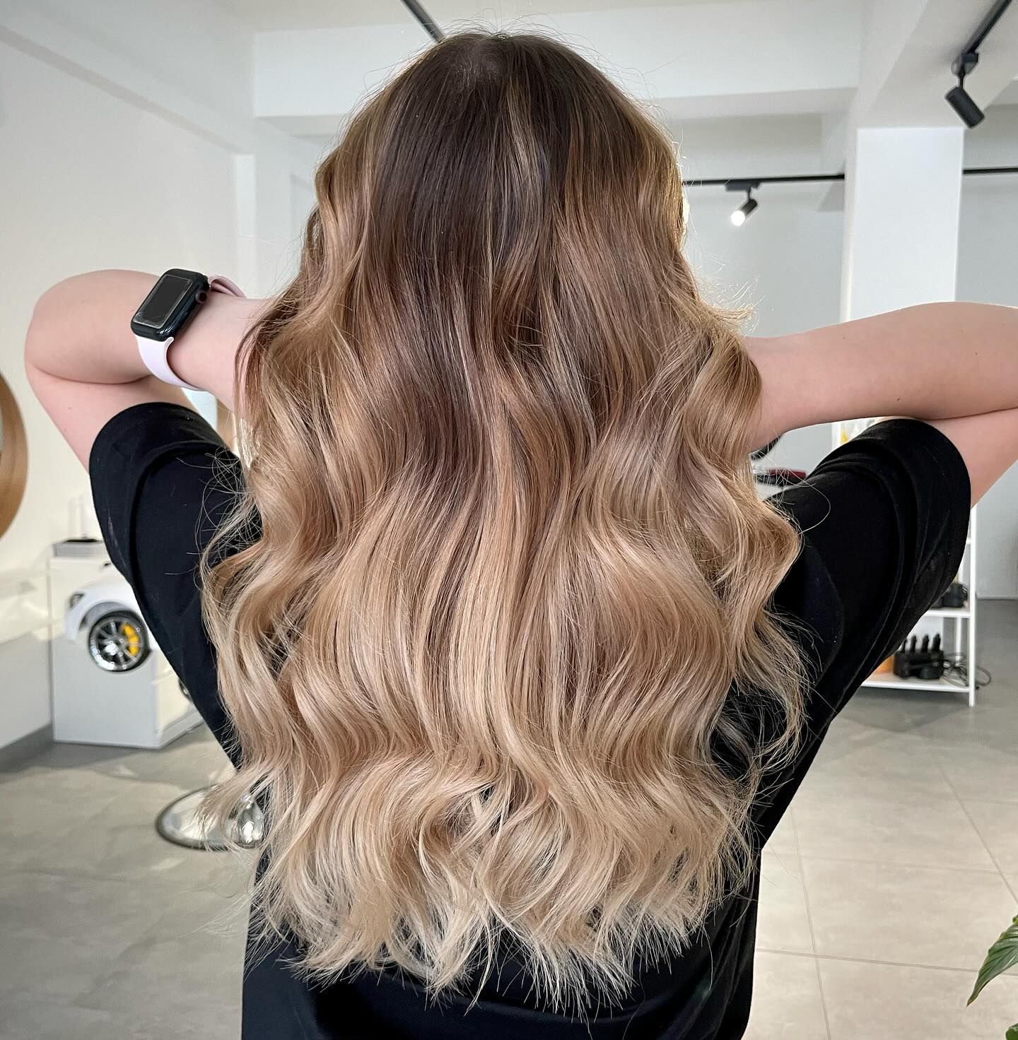 Kadeřnický salon YVE střih 13